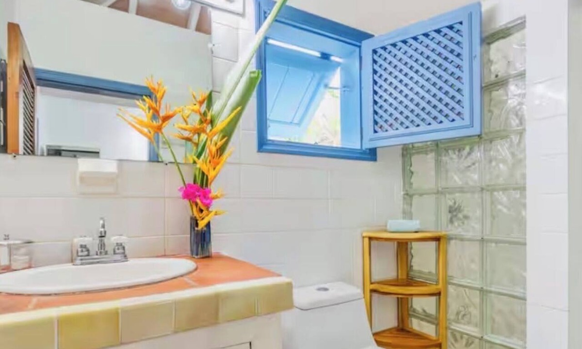 Pond Hill Cottage | Farland’s Villa Cottage - Pool Ocean & Sunset Views Tropical Gardens