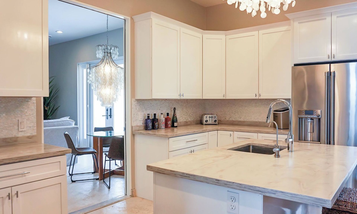 Challengers Resort | Full-Property Luxury Retreat - 12 Beds - Private Pool, Chef & Concierge