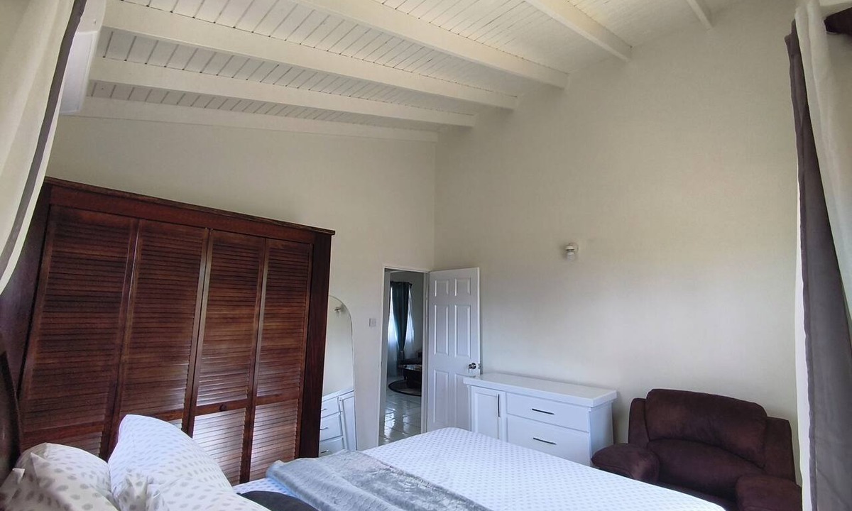 Saint Kitts and Nevis House | The Brontie Cottage