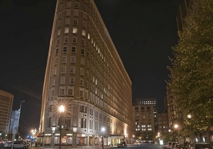 Spacious Room Perfect For Boston Stay | Right off Boston Theater District in Boston