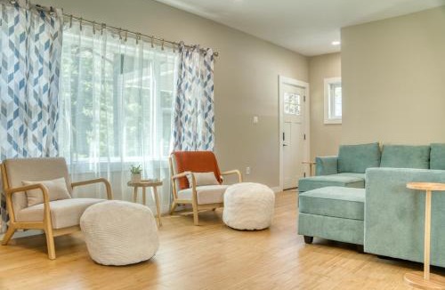 Fair Plain House | Benton Beach House 4 Bedrooms 3 Full Bathrooms Bike to Beach and St Joseph River Arcade Games Cornhole Firepit Grill