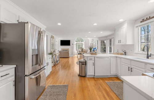 Centerville House | Centerville Waterfront Retreat: Hot Tub, Bikes, Kayaks and Game Room!