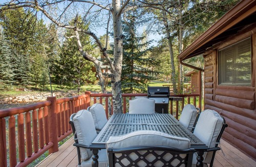 Estes Park Cabin | Cozy Log Cabin on Fall River