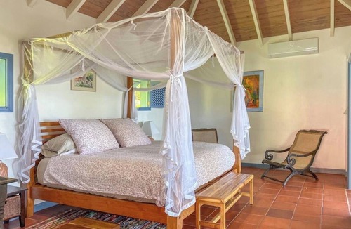 Pond Hill Cottage | Farland’s Villa Cottage - Pool Ocean & Sunset Views Tropical Gardens
