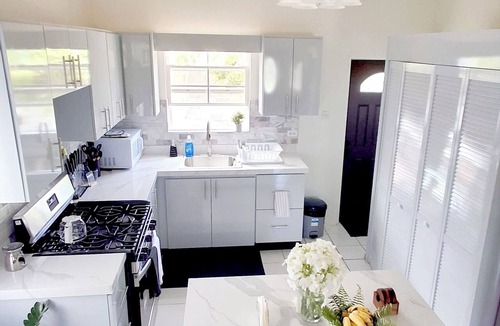 Saint Kitts and Nevis House | Peaceful 2-bedroom house with AC in Christ Church Parish