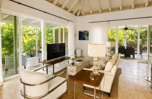Frigate Bay House | Private 2 Bed, 2 Bath Tropical Bungalow in upscale Christophe Harbour w Tennis