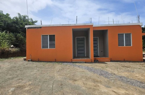 Ottleyʼs Apartment | Nice 1-bedroom apartment with AC in welcoming Cayon