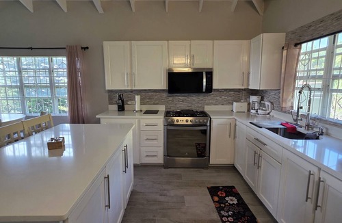 Ogees House | Peaceful 3BR St. Kitts Mountain Getaway