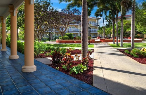 Kittian Village Resort | Perfectly situated on the enchanting island of ST.Kitts Marriott'sBeach club.