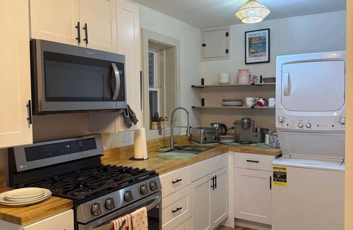 Salisbury Beach Apartment | Renovated 3BR | Private Beach Access | Sleeps 6