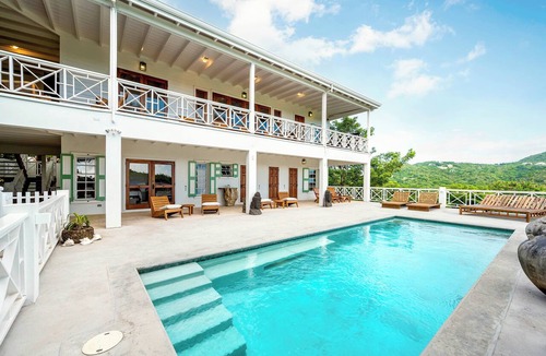 Pond Hill Villa | Saddle Hill View Villa