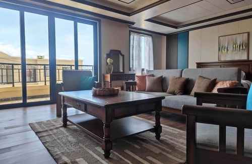 Challengers Hotel | Seaview Gardens