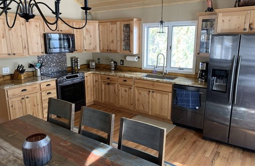 Allenspark House | Secluded Cabin near Wild Basin