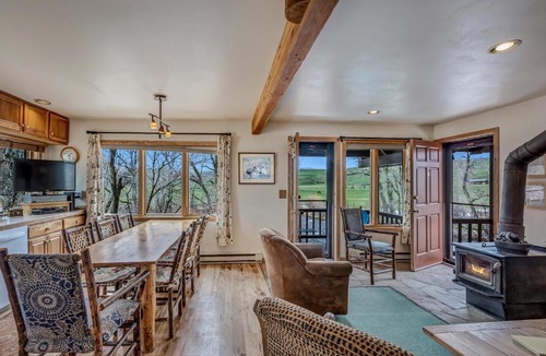 Clark Ski Chalet | Smokey