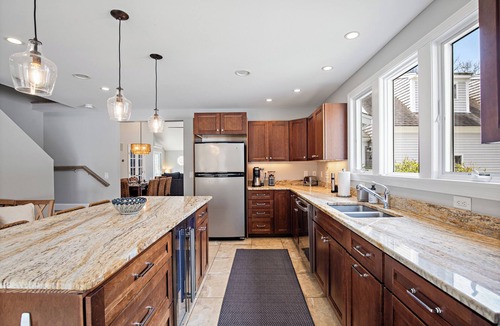North Eastham House | Sunset Villa - Bayside Retreat with Private Heated Saltwater Swimming Pool