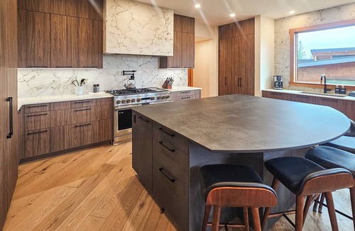 Golden Ski Chalet | Valleyview Chalet: 5-bedroom luxury mountain home
