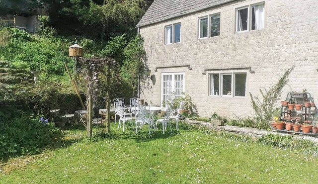 2 bedroom accommodation in Pitchcombe, near Painswick in Stroud