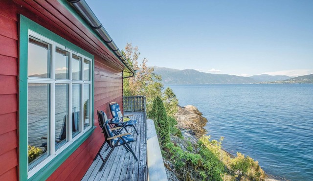 2 bedroom lovely home in Balestrand in Balestrand