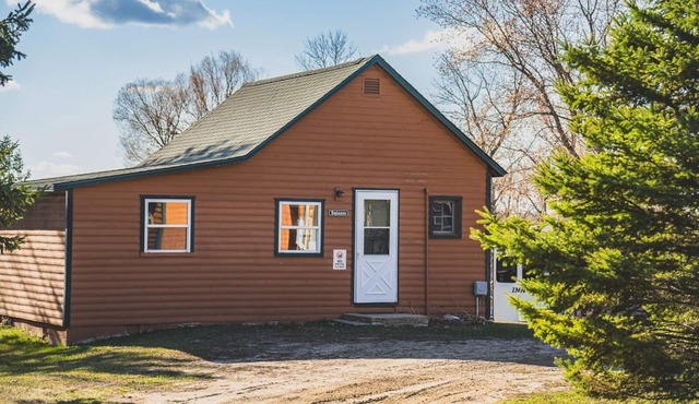 2BR Lakefront Cabin w/Private Launch & Dock in Backus