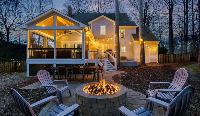 3000sqft 5B3.5B Retreat Near Lenovo Center - Upscale 3 King Beds in Cary