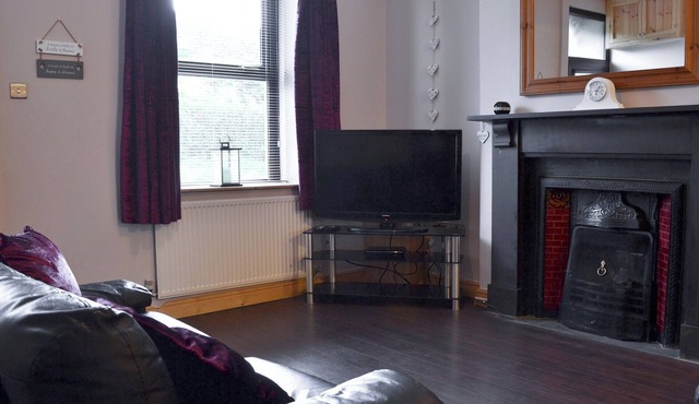 4 bedroom accommodation in Bethesda, near Bangor in Bangor
