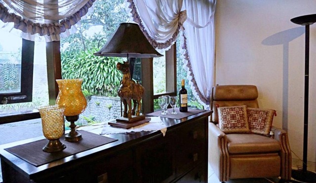 5BR Holiday Villa at Puncak Cipanas in Cipanas