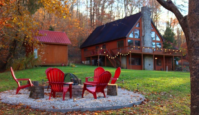 A-Frame Farm Retreat - Suffolk Punch Horses · Hot Tub · Sauna · Pond · 58 Acres in Irvine