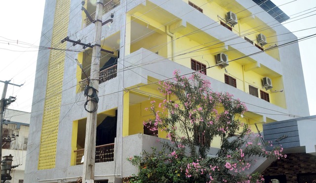 Beautiful 1-bedroom building with AC in charming Vijayawada in Vijayawada