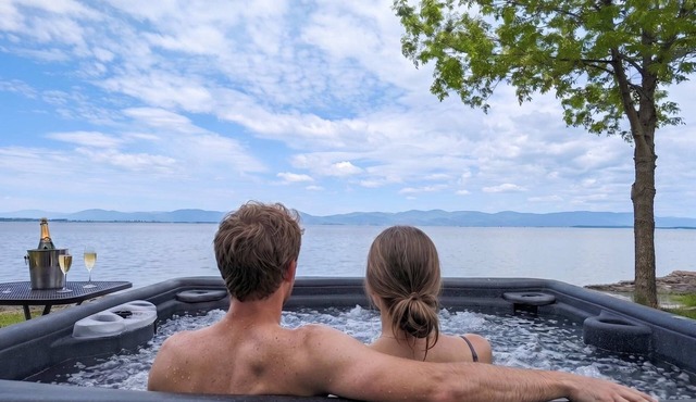 Chalet 4 pers · Vue sur le fleuve · Spa · #4 in Cap-Saint-Ignace