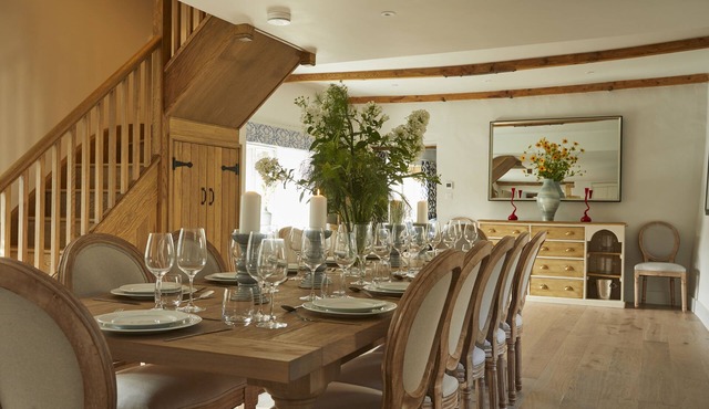 Coln Cottage & The Hideaway in Bibury