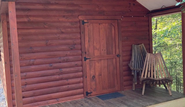 Cozy cabin #1, in charming Beattyville with AC in Beattyville