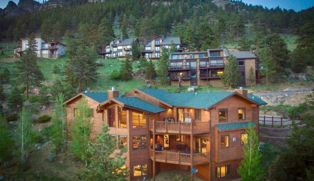 Elk Summit Vacation Home at Windcliff by RedAwning in Estes Park