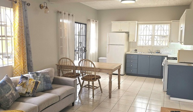 Fabulous 1-bedroom sea view apartment with AC in charming Basseterre