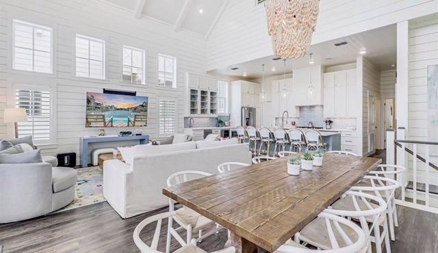Gulf Views, Designer Interiors & Resort-Like Amenities @ Cinnamon Shore Home in Port Aransas