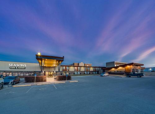 Heritage Inn Hotel & Convention Centre - Pincher Creek in Pincher Creek