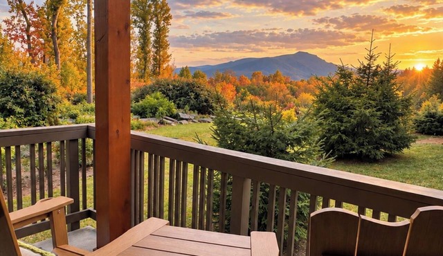✨High elevation+ majestic views+2 Pools +2 Hot Tub+Boone+Gated Resort✨ in Boone