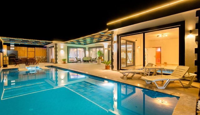 Kalkanda Hamam Sauna ve Jakuzili Villa Golf in Kaş