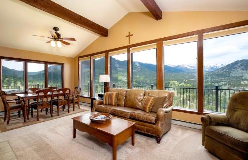Kintzle Home in Estes Park