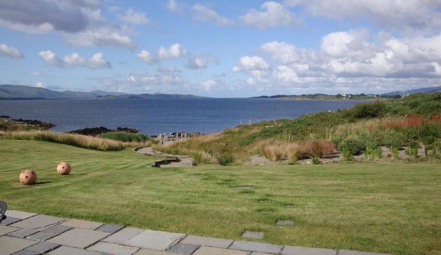 Luxury ocean-front cottage with private beach. ALASTAIR SAWDAY RECOMMENDED in Sneem