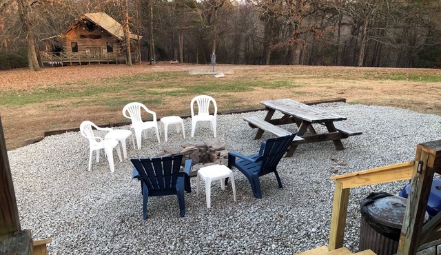 Millers Landing 2 - HOT TUB. Sleeps 8. 2 min to Buffalo Pt in Marion County