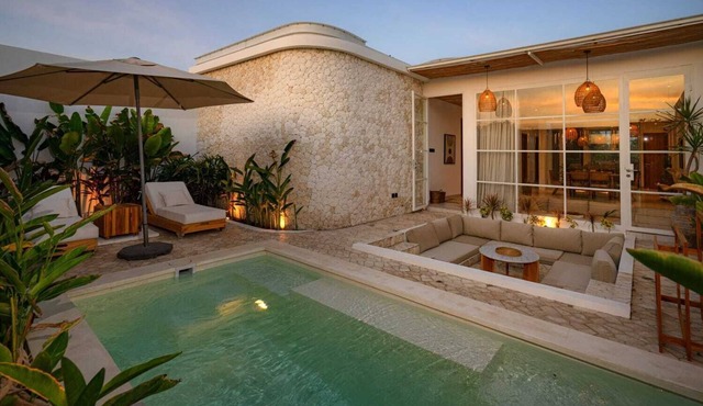 Modern 3 bedrooms pool villa near the beach, shops, and restaurants in Bali