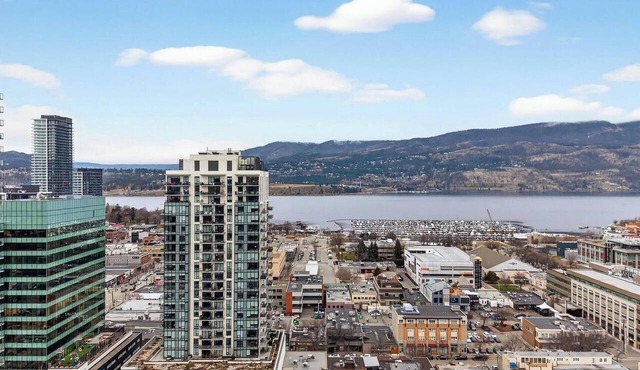 Modern Downtown Retreat in Kelowna