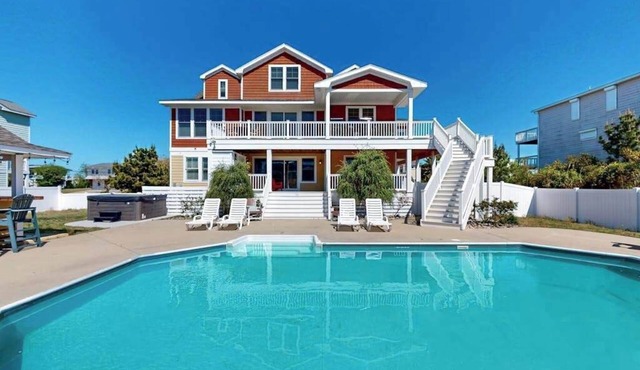 Ocean view, steps to beach w/Free Wifi, private pool/hot tub & cabana - dogs OK in Virginia Beach