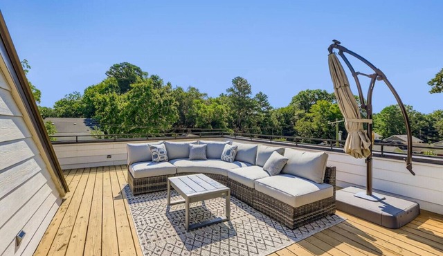 On Cloud Durham + 2BR w/Rooftop Deck in Durham