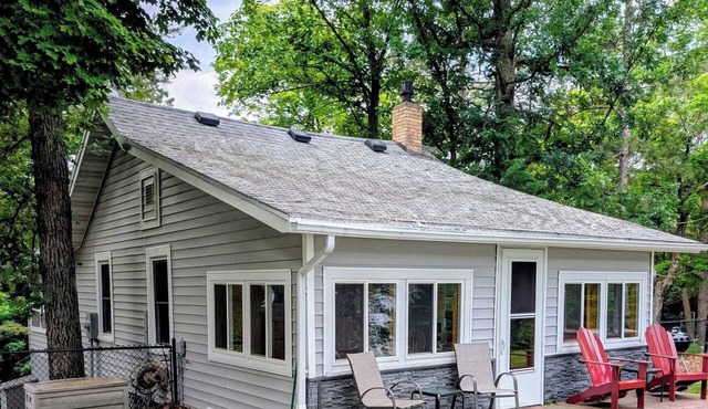 Peaceful lake front 3-bedroom cabin with Leech Lake access. in Laporte