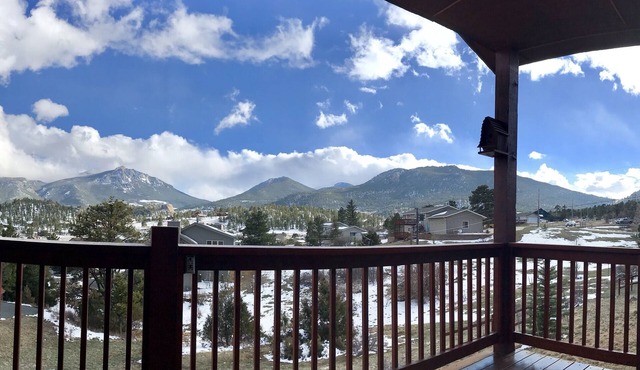 Peak View Retreats Family-friendly, Rocky Mountain National Park Reg. 3230 in Estes Park