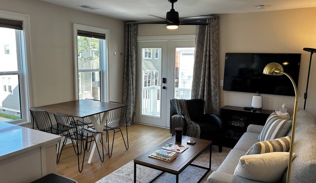 Private Pet‑Friendly, Walkable, Carriage House in Historic Wilmington in Wilmington