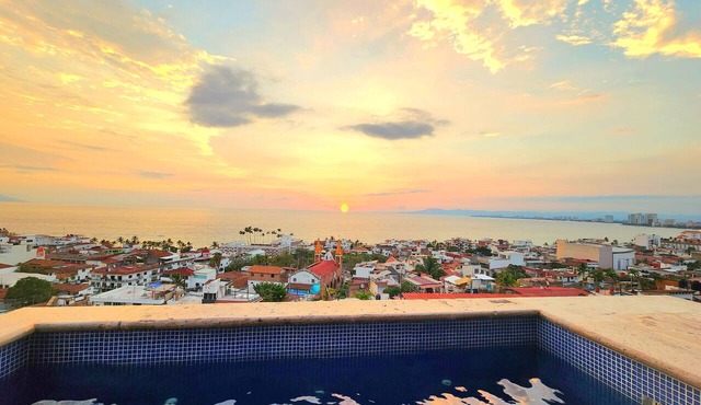 Private Pool Ocean view Sunset Sky Loft Panoramic, Steps to Beach & Malecon in Puerto Vallarta