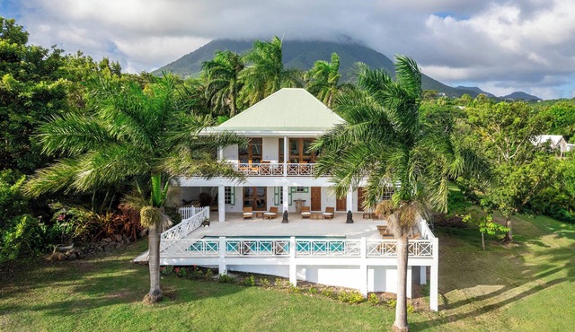 Saddle Hill View Villa in Charlestown