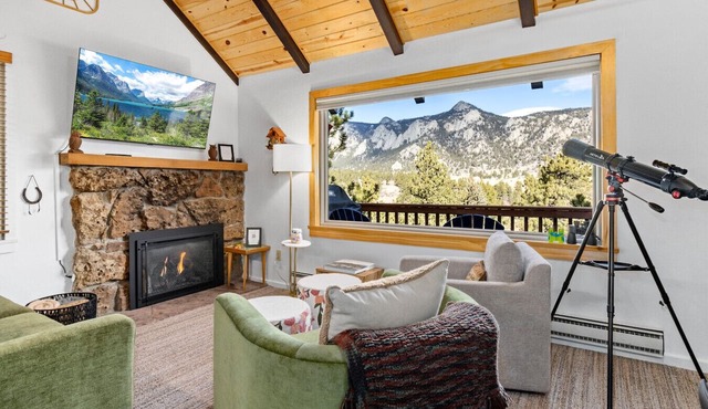 Scenic View Estes Condo|King|5min RMNP in Estes Park